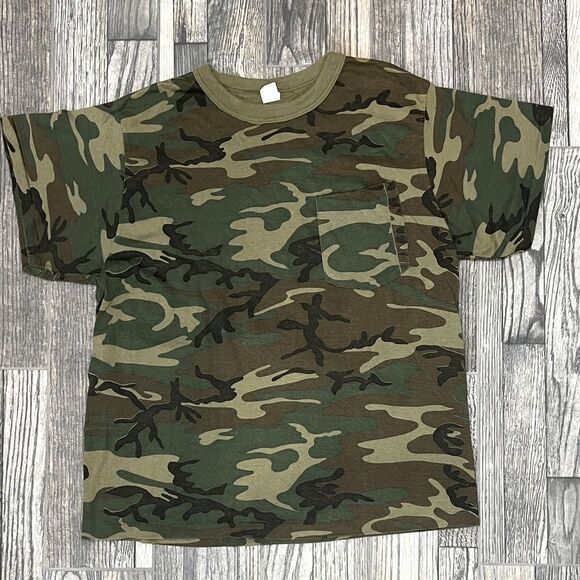🔥 True VINTAGE Single Stitch CAMO Pocket T-Shirt Made in USA Size XL - EUC - Picture 1 of 8